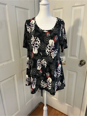 NWT LuLaRoe Disney Cruella Deville Tunic Top